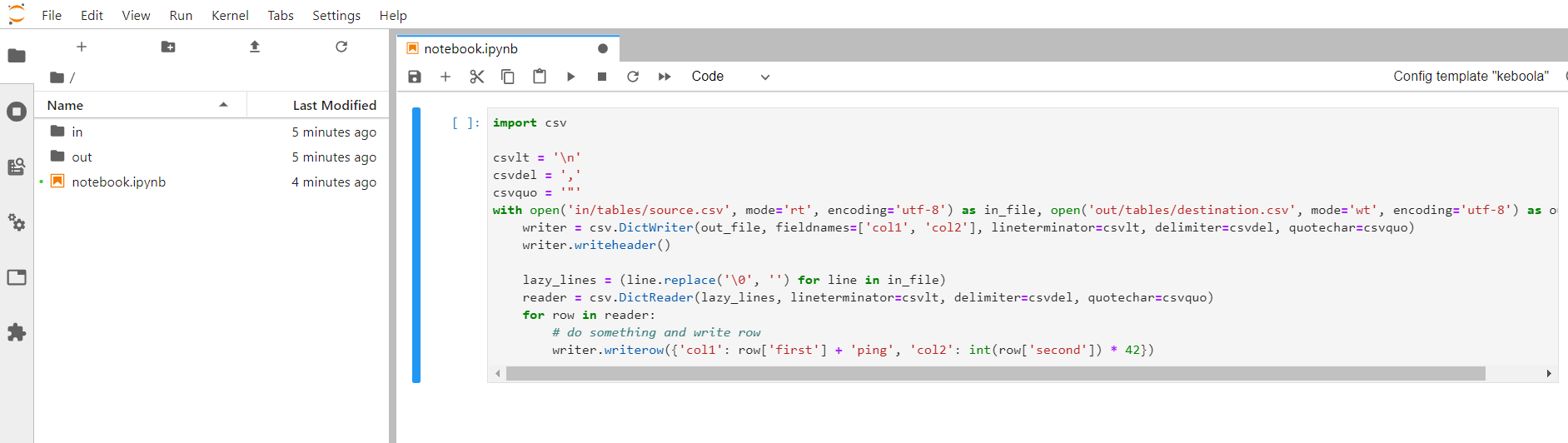 JupyterLab workspace with the in/ and out/ folders and the CSV-processing script in a notebook cell